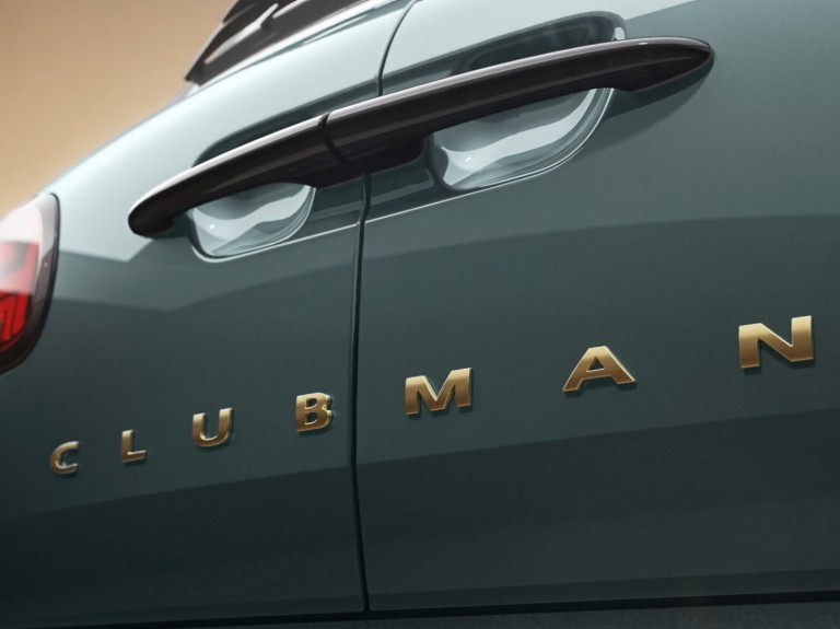 MINI Clubman Untold Edition – Sage Green – lettering