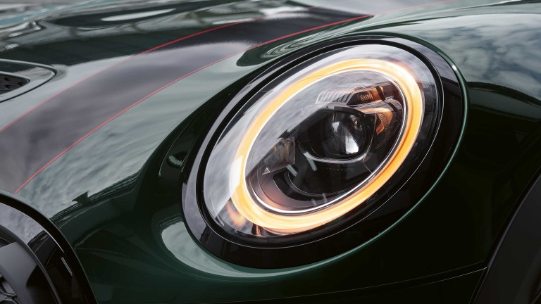 MINI John Cooper Works –  adaptive headlights – LED headlights